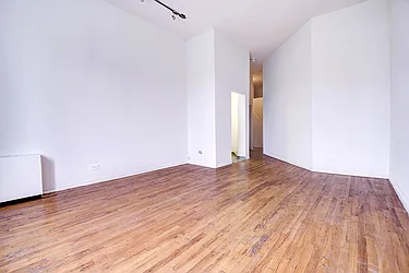 Rented by Urbane Brokerage