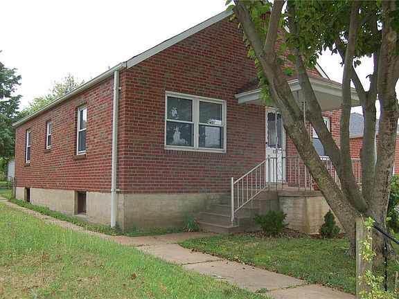 3rd image of 822 Alleghany Ave