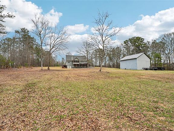 3rd image of 1170 Sleepy Hollow Rd