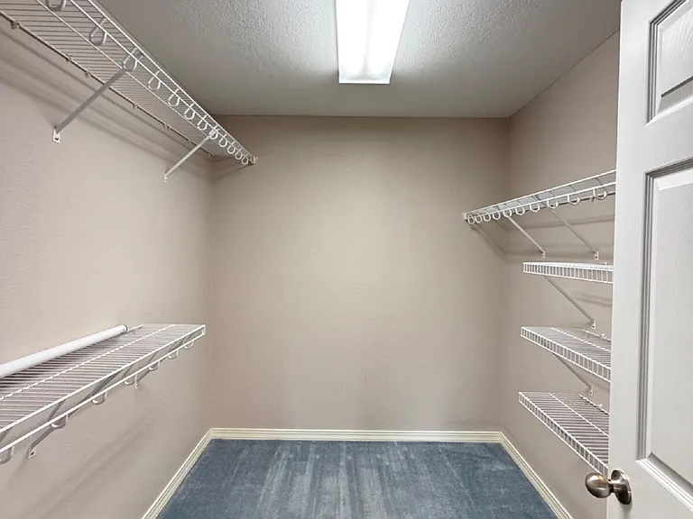285 Willowbrooke — Photo 12