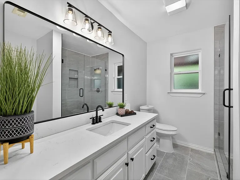 3330 Sharpview Ln — Photo 37