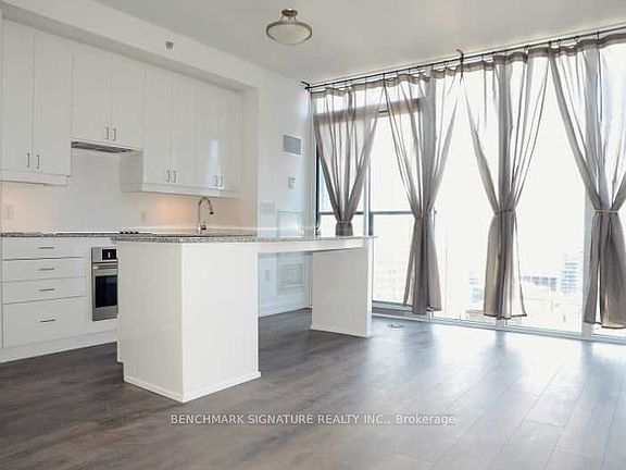 3rd image of 426 University Ave #3509