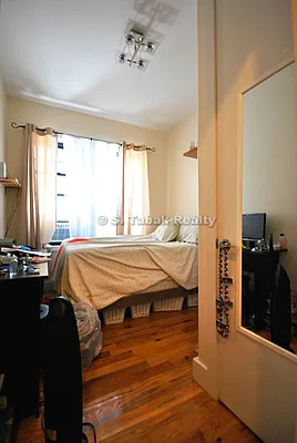 Rented by Sam Tabak | media 9