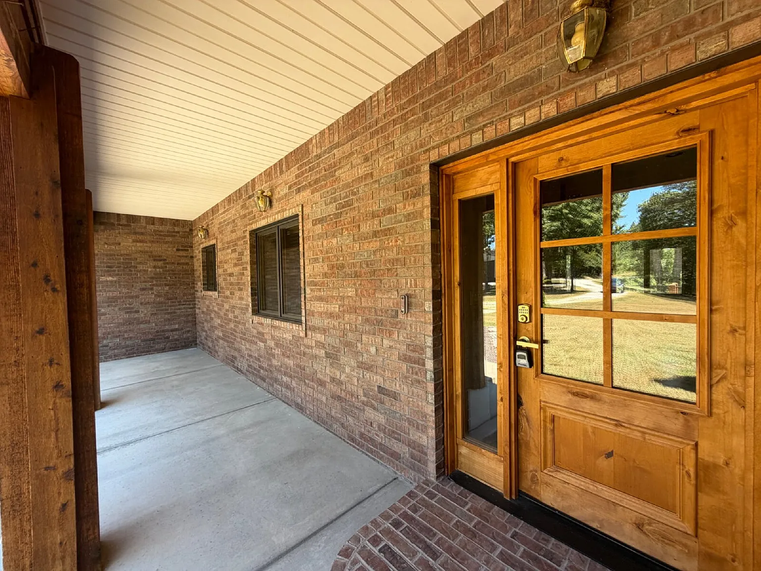4 bed, 4.0 bath, $5,500 — Photo 3