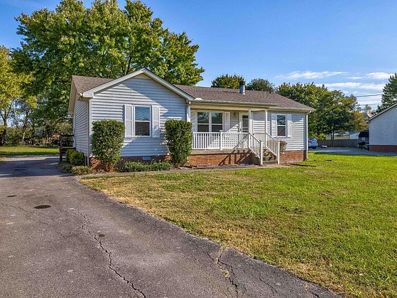 3rd image of 494 Martha Ln
