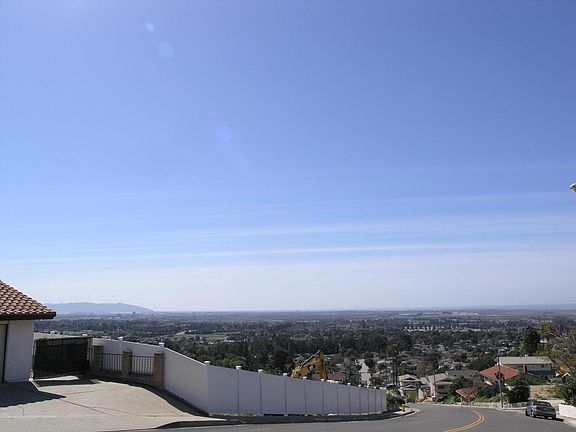 2nd image of 618 Skyline Ave