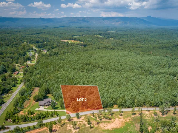 1035 Hawksbill Dr #2, Morganton, NC 28655