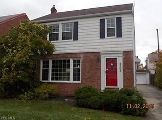 3703 Lindholm Rd, Shaker Heights, OH 44120