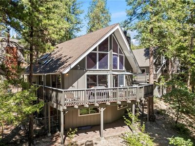 676 Rhine Rd, Lake Arrowhead, CA, 92352