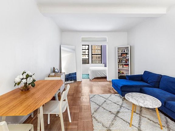 4th image of 23 W 73rd St #205