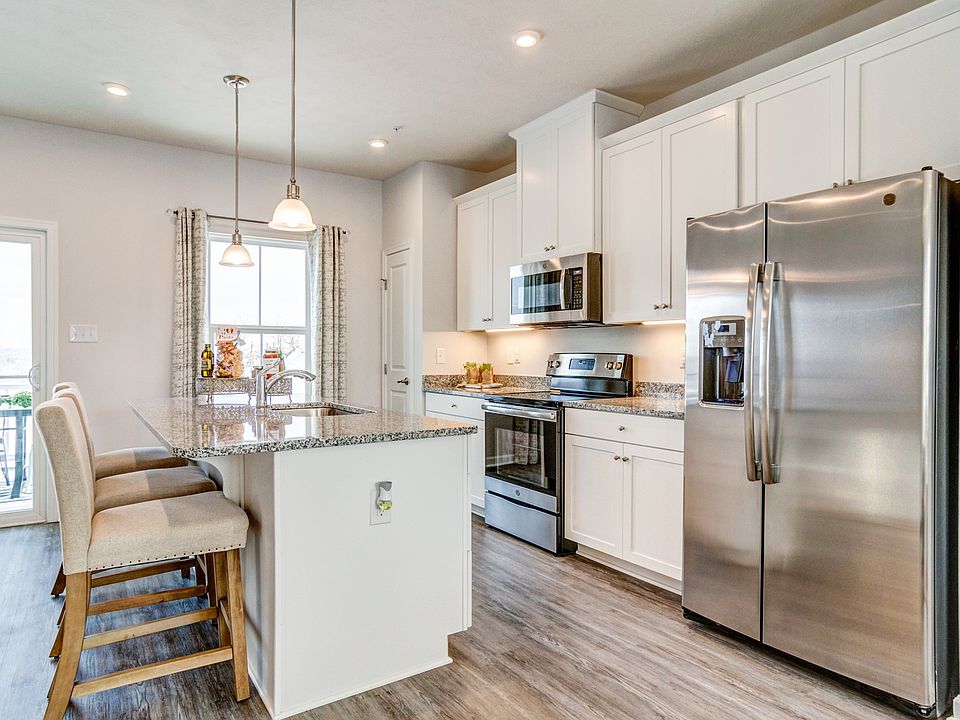 Beethoven 2-Story with Finished Basement
