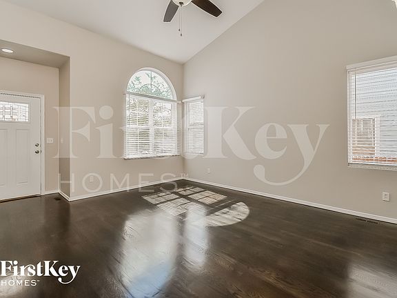 2nd image of 10116 Kings Canyon Dr