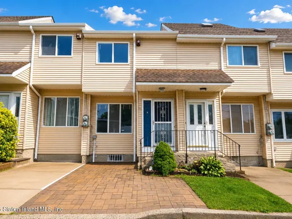 52 Houston Ln, Staten Island, NY 10302