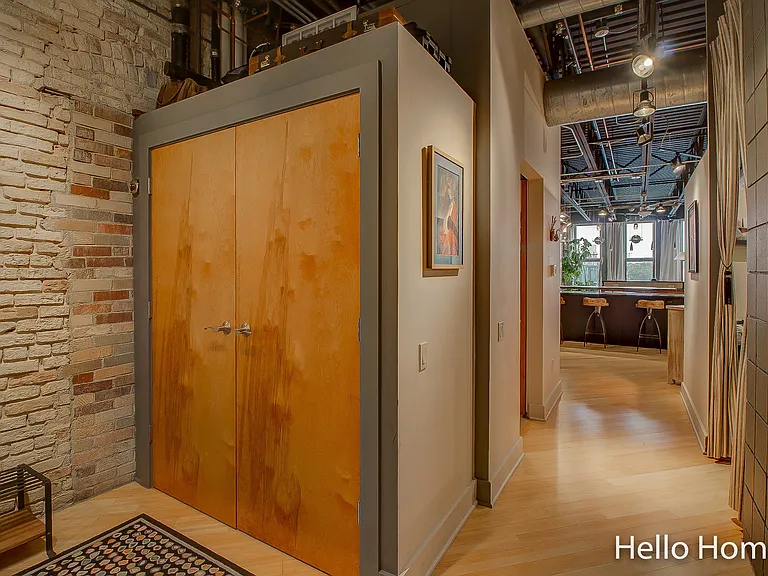 801 Monroe Ave NW #205 — Photo 7