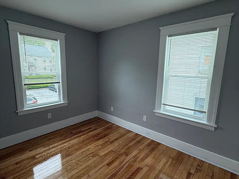4 Irene St #2 — Photo 1