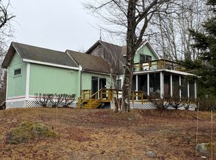 438 Guzzle Rd, Gouldsboro, ME 04607