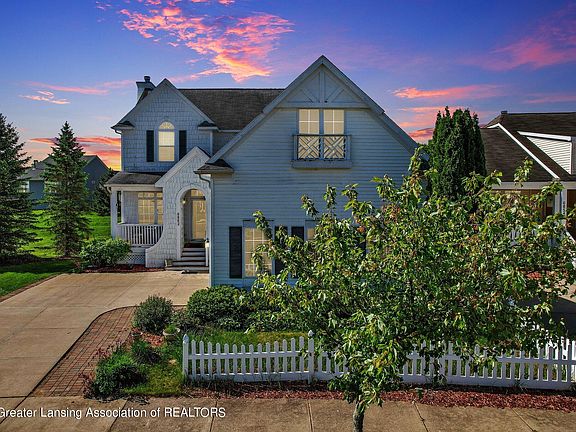 3rd image of 6862 Mulberry Ln