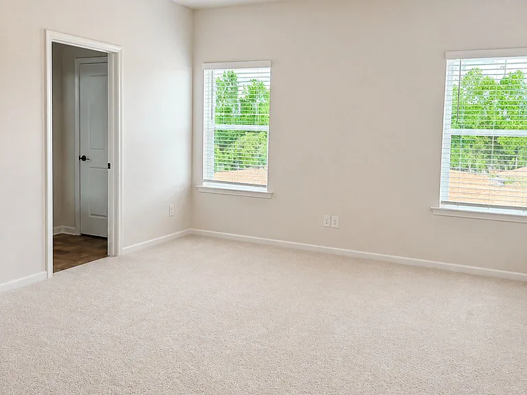 524 Lively Cres — Photo 14