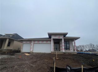 15286 W 161st St, Olathe, KS 66062