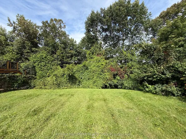 95 Dorothea Dr, Ottawa, ON K1V 7C6
