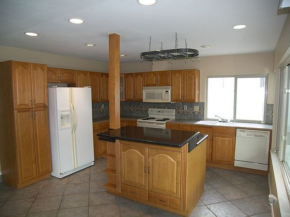 3rd image of 8393 Hydra Ln