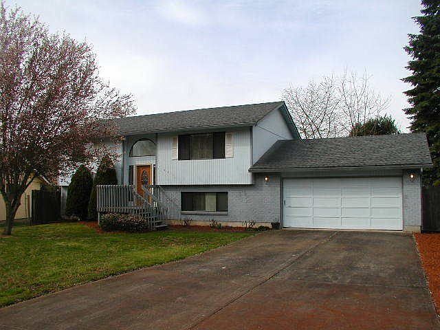 1st image of 212 SE 149th Ct