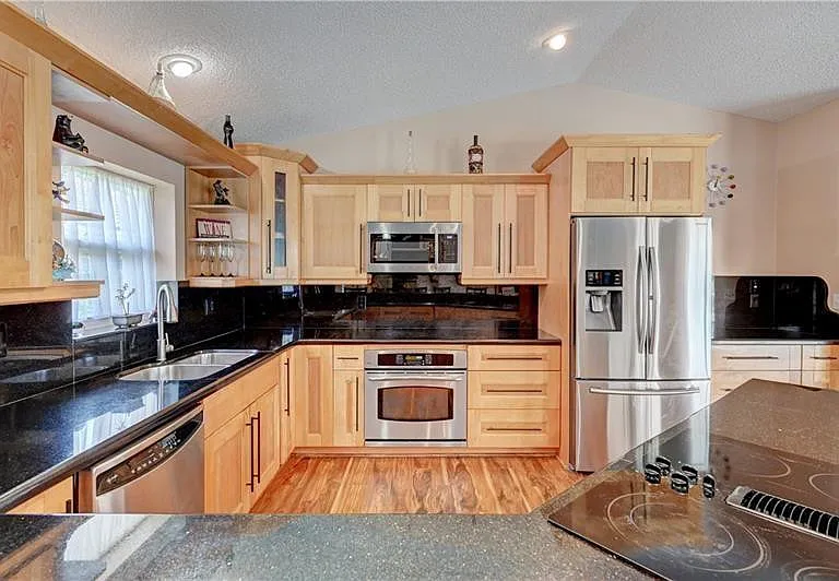 5088 NW 100th Ter — Photo 31