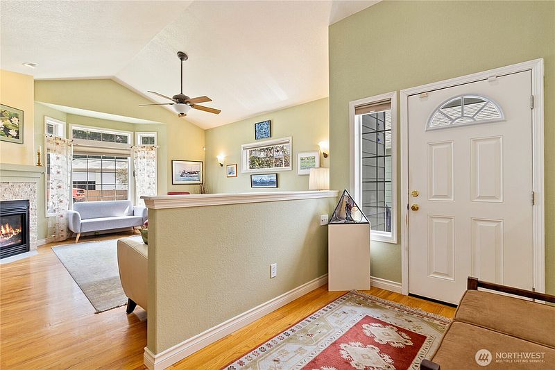 4th image of 5531 Devonshire Street SE