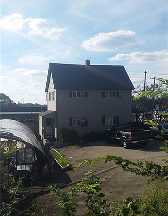 3rd image of 1206 Lincoln Hwy