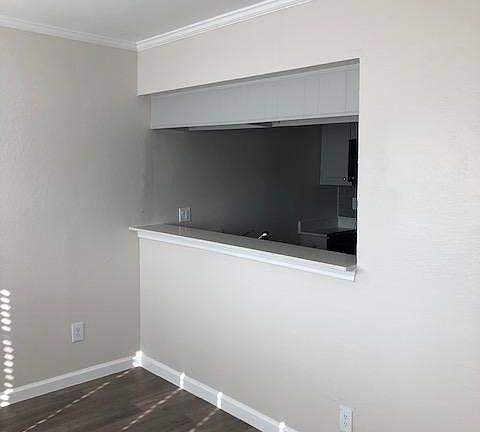 3rd image of 5413 Columbia Ave