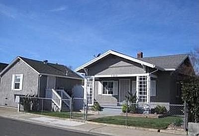 2nd image of 4220 Custis Ave