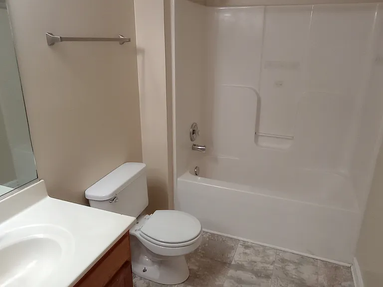 322 Dennison Ct — Photo 10