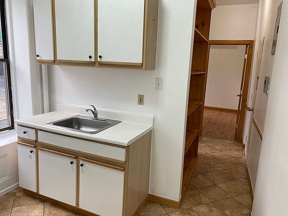 5th image of 346 E 59th St #2