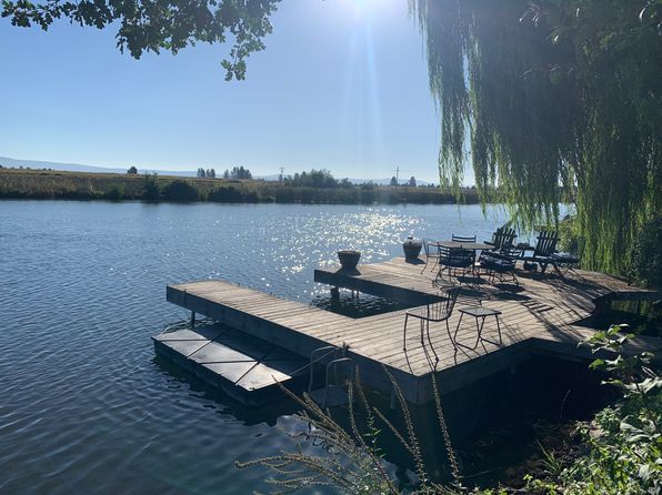 (undisclosed Address)