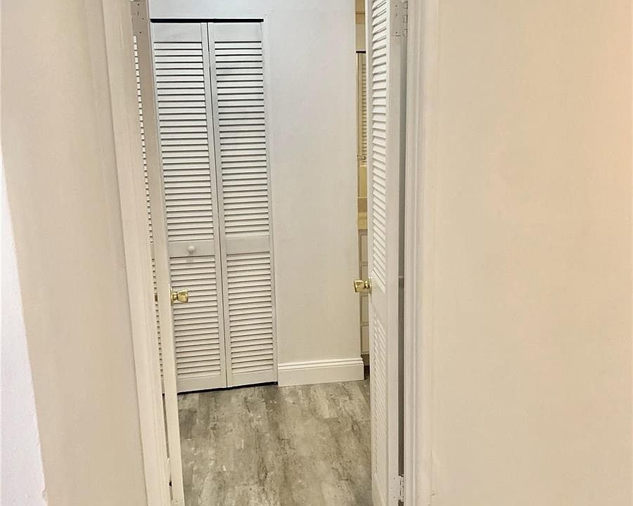 2nd image of 4355 Maryland Ave APT 123
