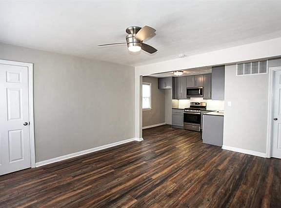 5th image of 2145 Bellevue Ave