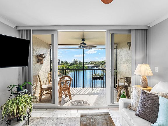 2nd image of 7 Royal Palm Way #507