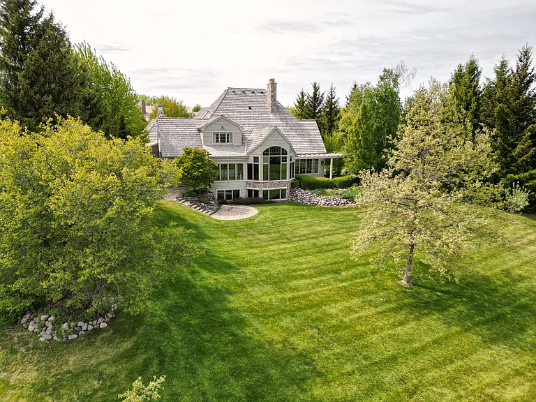 11560 N Canterbury Dr — Photo 49