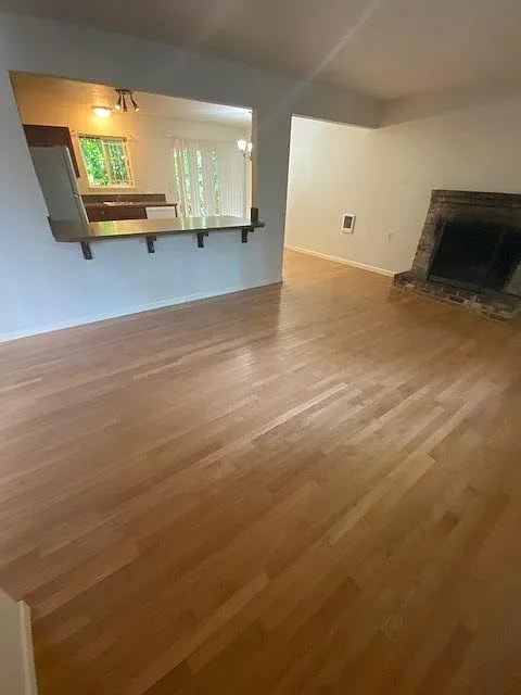 2 bed, 1001 sqft, $1,795 — Photo 2