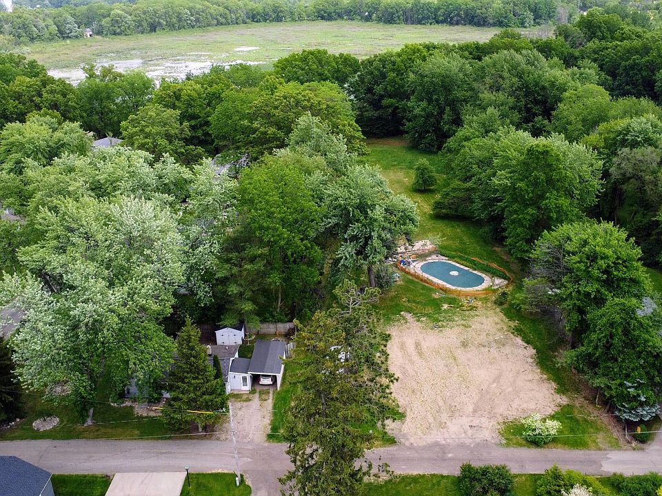 1st image of 10835 Weaver Dr