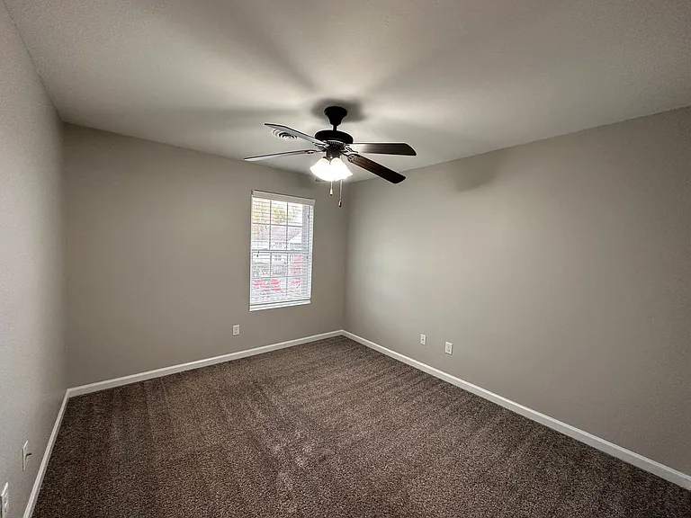 Maple Sunset Apartment Homes — Photo 30