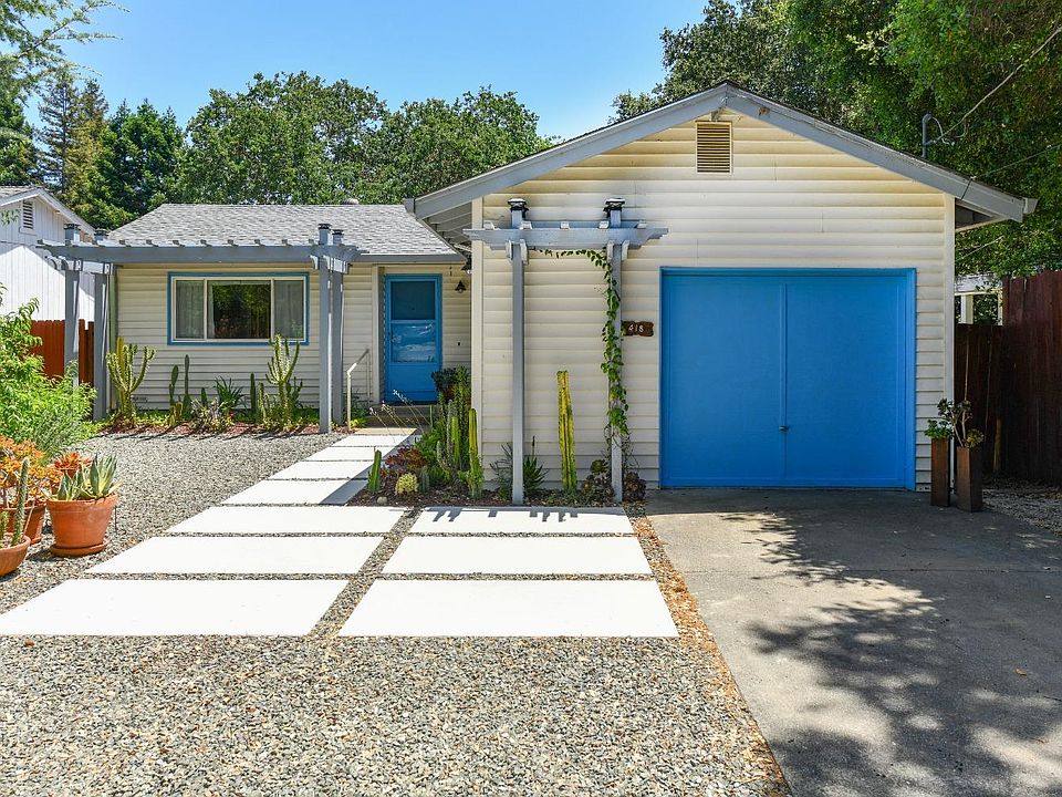 1st image of 418 Siesta Way