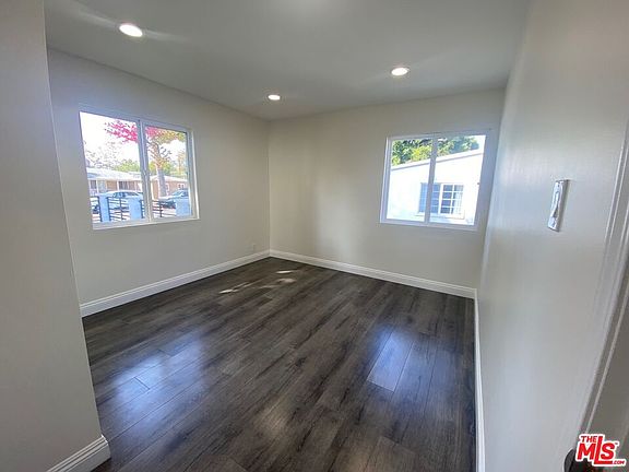 5th image of 6644 Atoll Ave #6644