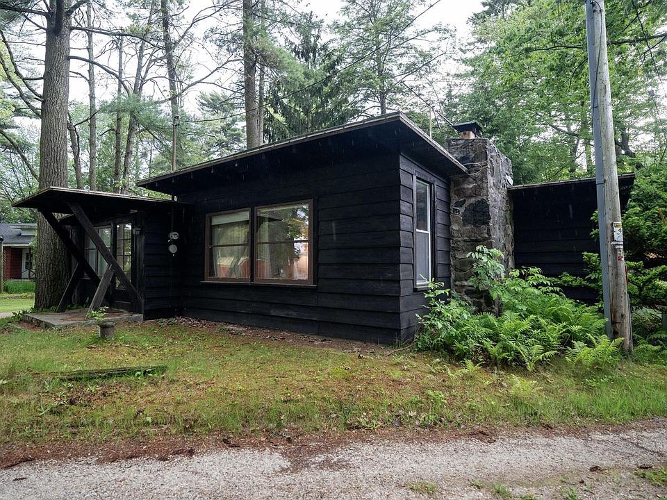 1st image of N2220 Foster ROAD S S