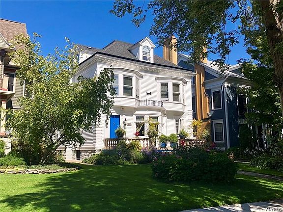 2nd image of 612 Lafayette Ave