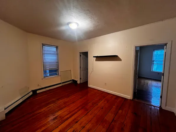 115 Hampshire St #1, Cambridge, MA 02139