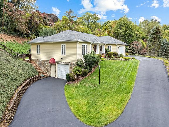 3rd image of 749 Woodfield Dr #28786HAZ