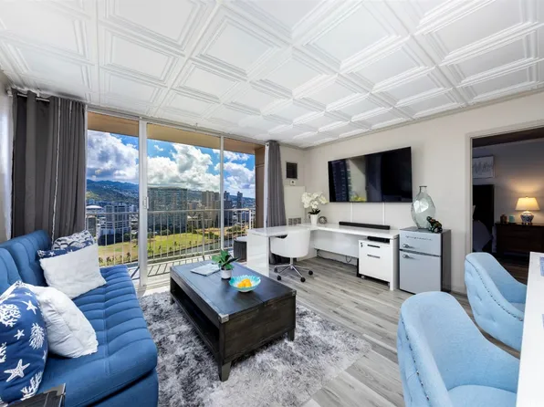 1925 Kalakaua Ave #2807, Honolulu, HI 96815