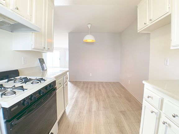 4th image of 4280 Lindblade Dr #202A