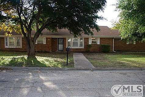 1st image of 1400 Meadowlark Dr